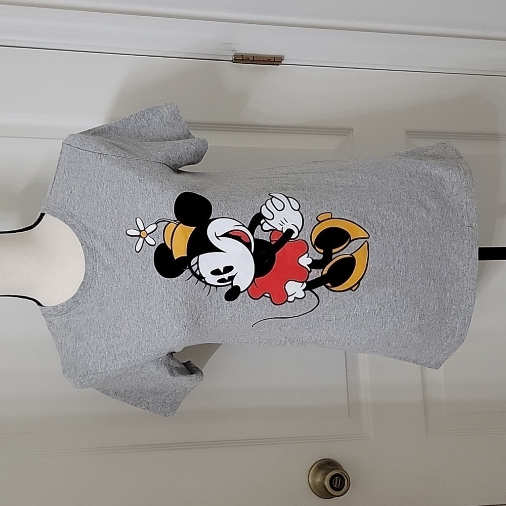 Disney Minnie Mouse, Size M Gray T-Shirt with Velvet Detailing on Minnie Mouse